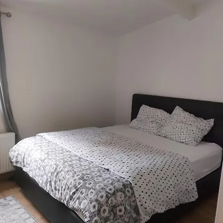 Maison Fontaine Du Saxophone Apartman
