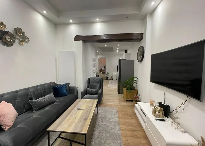 Maison Fontaine Du Saxophone Dinant